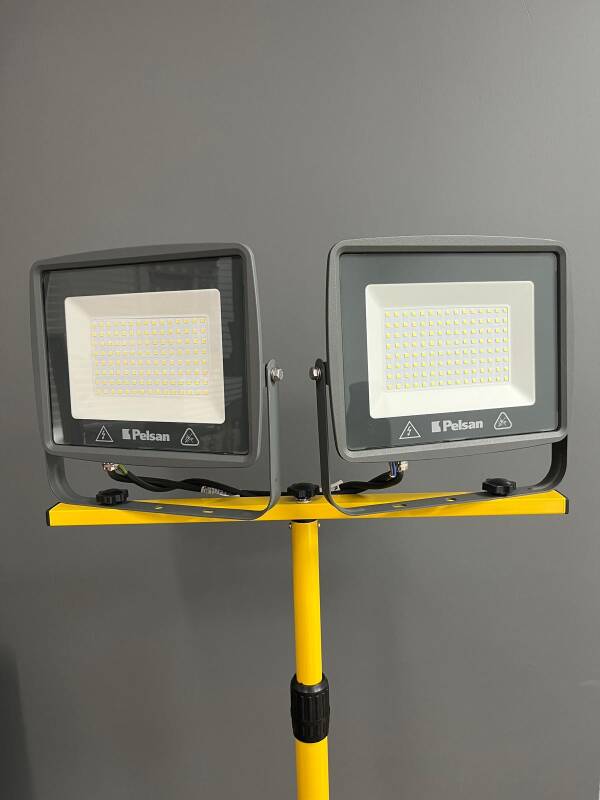 Pelsan 2x100W Tripod Ayaklı Led Projektör - 3