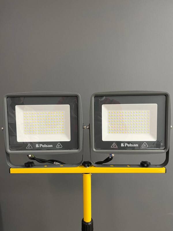 Pelsan 2x100W Tripod Ayaklı Led Projektör - 2