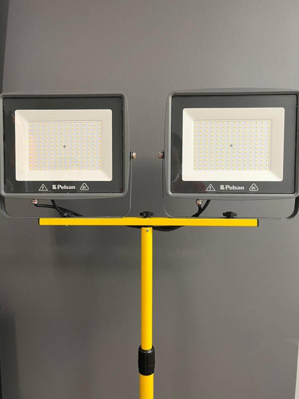 Pelsan 2x150W Tripod Ayaklı Led Projektör - 2