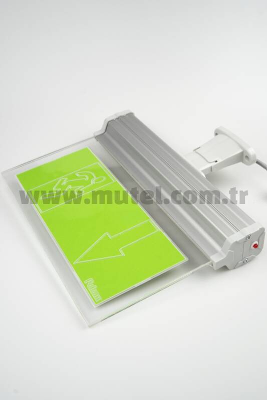 Pelsan Exit Vialed (3 Saat) Çift Yön 3W IP20 Acil Yönlendirme Armatürü E330 Etiketli - 200965 - 3